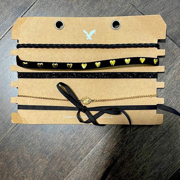 Brand new American eagle chokers x5